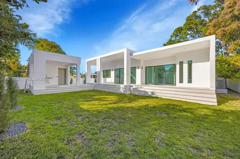 472 S Royal Poinciana Boulevard Miami Springs FL 33166