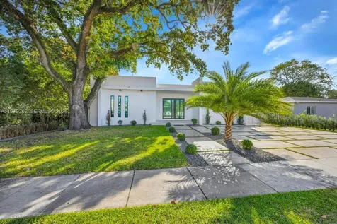 472 S Royal Poinciana Boulevard Miami Springs FL 33166