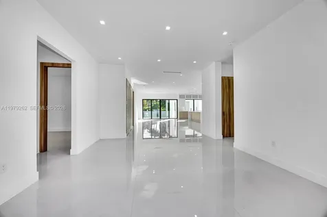 472 S Royal Poinciana Boulevard Miami Springs FL 33166