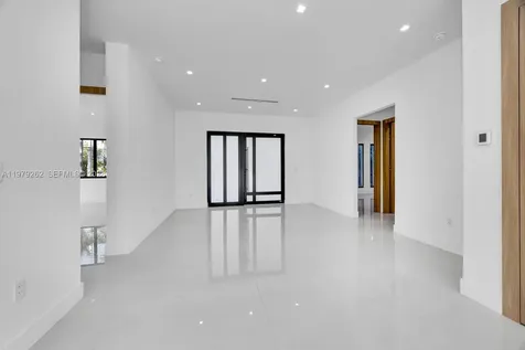 472 S Royal Poinciana Boulevard Miami Springs FL 33166