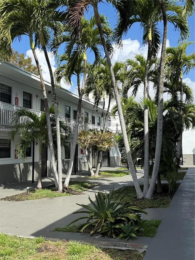 3616 Grand Avenue Miami FL 33133