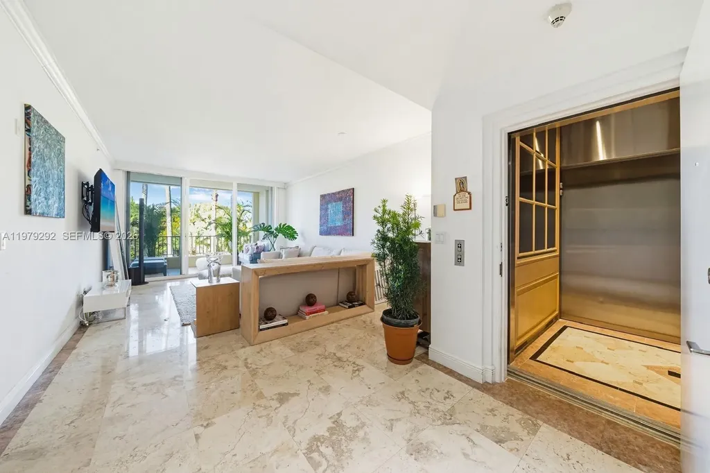 701 Crandon Boulevard Key Biscayne FL 33149