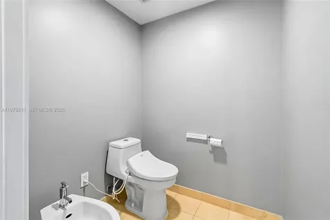 3101 S Ocean Drive Hollywood FL 33019