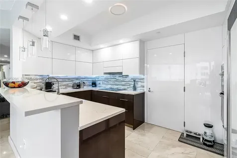 3101 S Ocean Drive Hollywood FL 33019