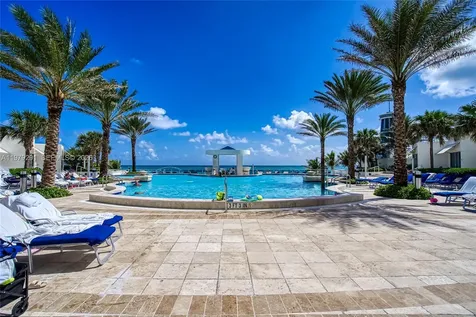 3101 S Ocean Drive Hollywood FL 33019