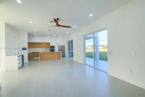 5 SW 26th Place Cape Coral FL 33991