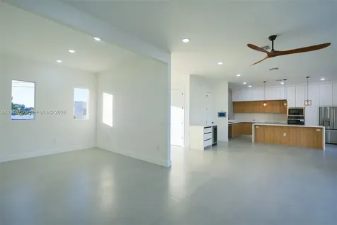 5 SW 26th Place Cape Coral FL 33991
