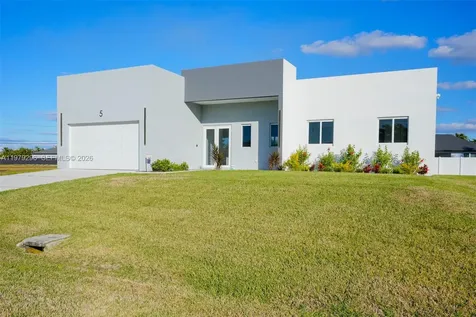 5 SW 26th Place Cape Coral FL 33991
