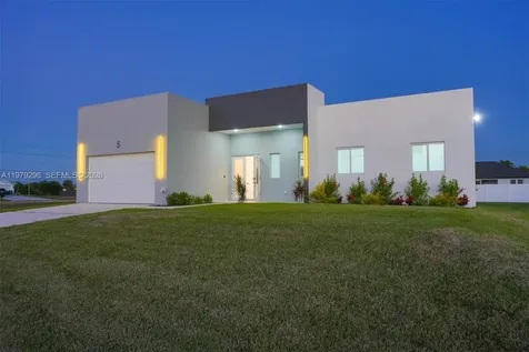 5 SW 26th Place Cape Coral FL 33991