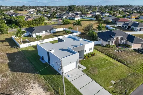 5 SW 26th Place Cape Coral FL 33991