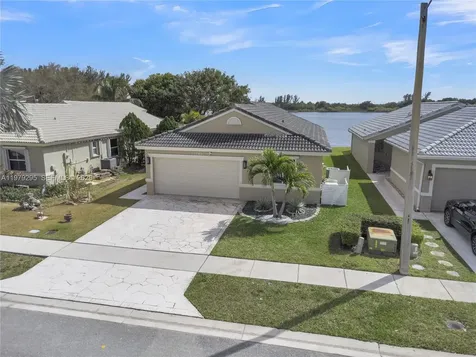 9900 S Grand Duke Circle Tamarac FL 33321