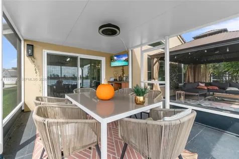 9900 S Grand Duke Circle Tamarac FL 33321