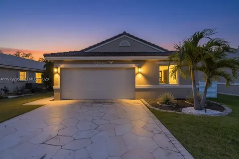 9900 S Grand Duke Circle Tamarac FL 33321