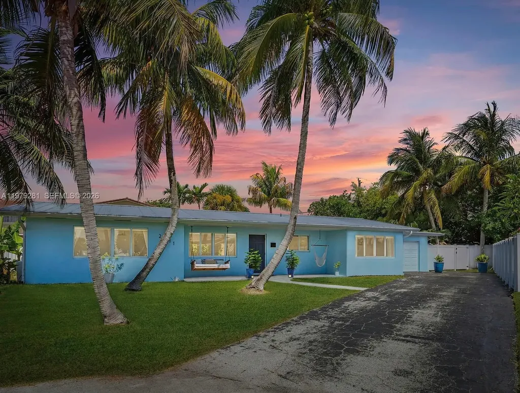 2211 NE 35th Court Lighthouse Point FL 33064