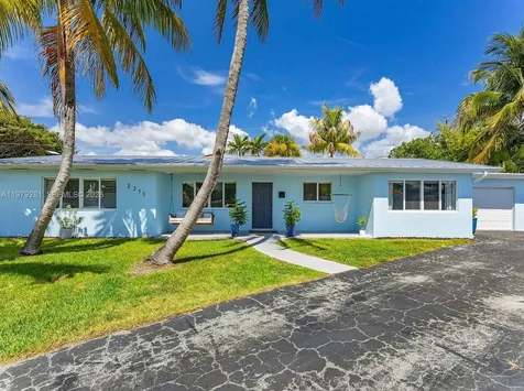 2211 NE 35th Court Lighthouse Point FL 33064