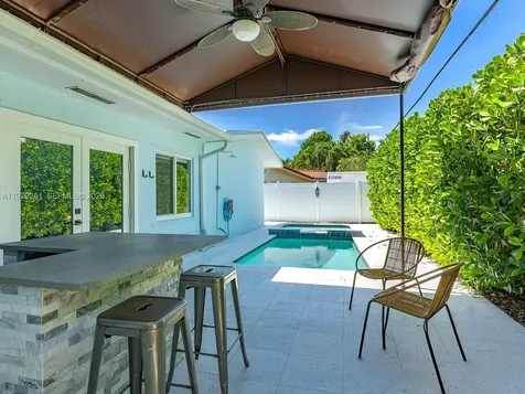2211 NE 35th Court Lighthouse Point FL 33064