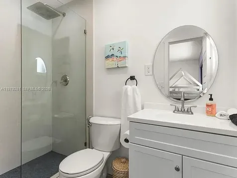 2211 NE 35th Court Lighthouse Point FL 33064