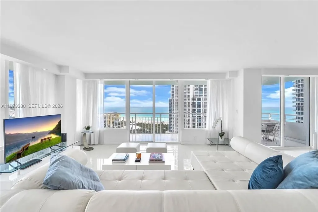 400 S Pointe Drive Miami Beach FL 33139