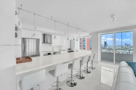 400 S Pointe Drive Miami Beach FL 33139