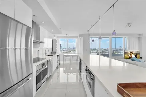 400 S Pointe Drive Miami Beach FL 33139