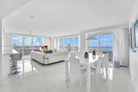 400 S Pointe Drive Miami Beach FL 33139