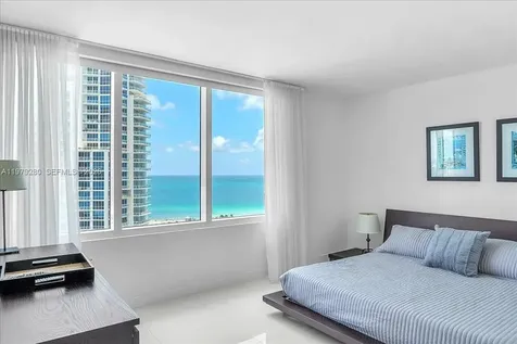 400 S Pointe Drive Miami Beach FL 33139