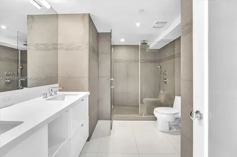 400 S Pointe Drive Miami Beach FL 33139