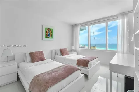 400 S Pointe Drive Miami Beach FL 33139