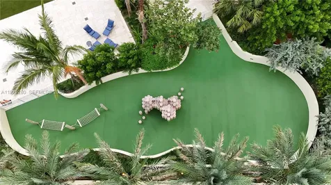 400 S Pointe Drive Miami Beach FL 33139
