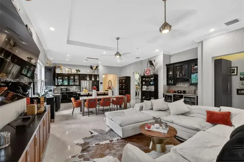14929 SW 176th Terrace Miami FL 33187