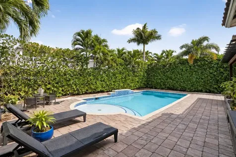 14929 SW 176th Terrace Miami FL 33187
