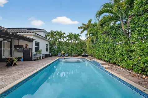 14929 SW 176th Terrace Miami FL 33187