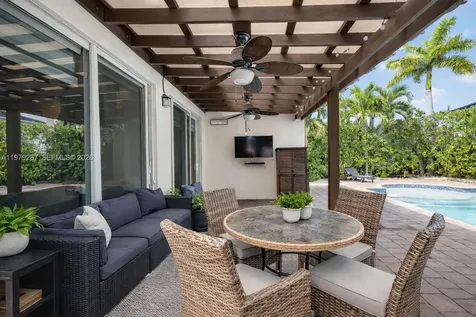 14929 SW 176th Terrace Miami FL 33187