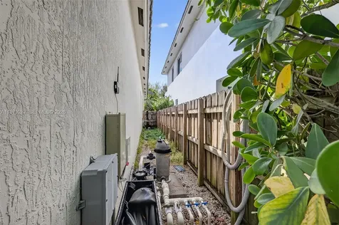 14929 SW 176th Terrace Miami FL 33187