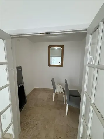 5255 Collins Avenue Miami Beach FL 33140