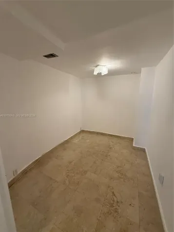 5255 Collins Avenue Miami Beach FL 33140