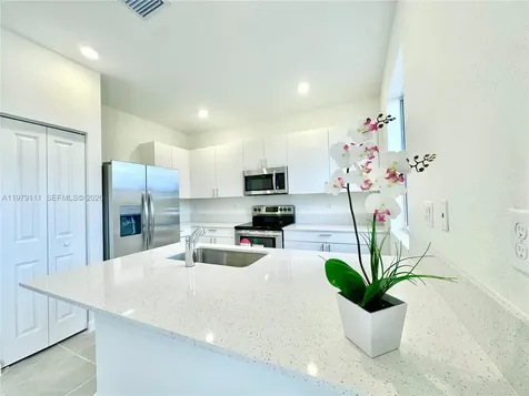 16213 SW 288th Terrace Homestead FL 33033