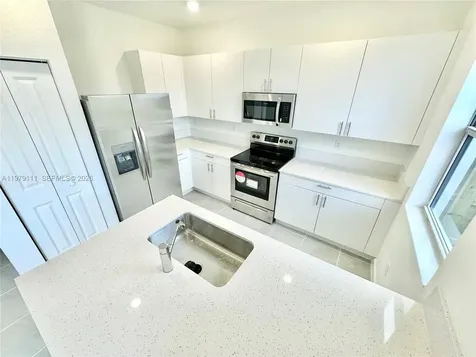 16213 SW 288th Terrace Homestead FL 33033