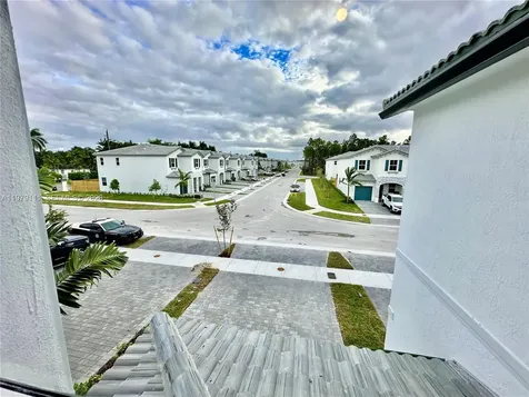 16213 SW 288th Terrace Homestead FL 33033
