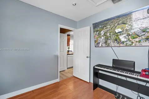 2286 NW 81st Avenue Sunrise FL 33322