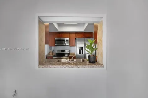 2286 NW 81st Avenue Sunrise FL 33322