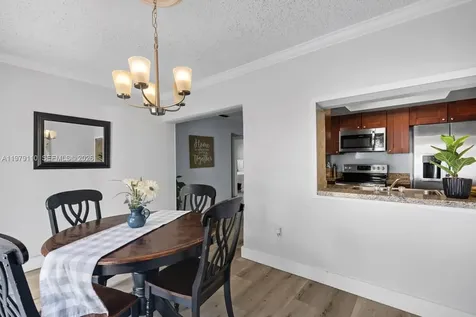 2286 NW 81st Avenue Sunrise FL 33322