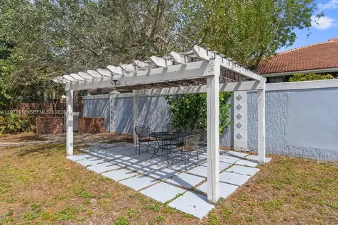 2286 NW 81st Avenue Sunrise FL 33322
