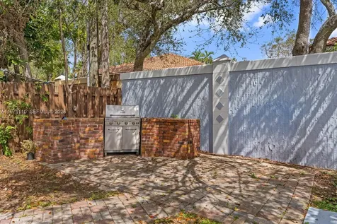 2286 NW 81st Avenue Sunrise FL 33322