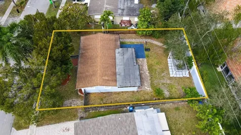 2286 NW 81st Avenue Sunrise FL 33322