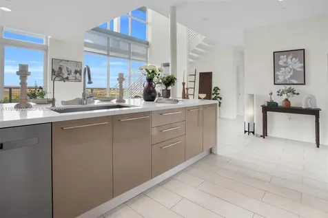 2000 Metropica Way Sunrise FL 33323