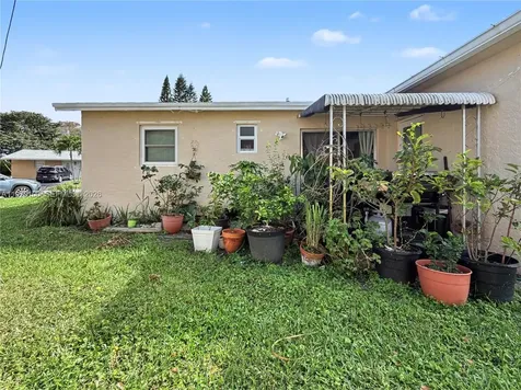 2818 Duke Lane Delray Beach FL 33445