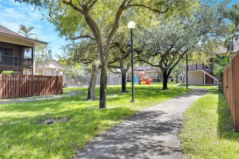 11273 SW 88 Street Miami FL 33176