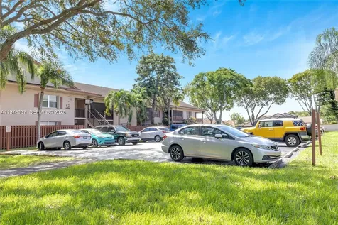 11273 SW 88 Street Miami FL 33176
