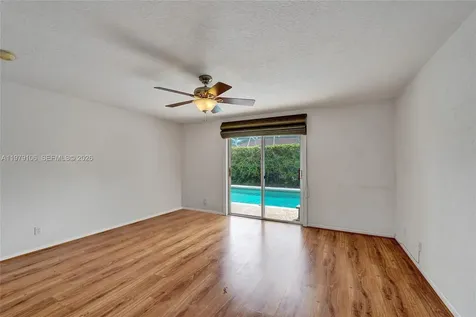 4242 NW 66th Street Coconut Creek FL 33073